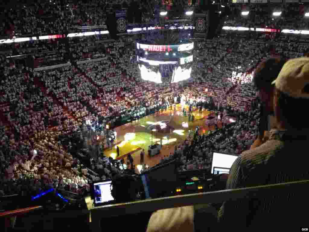 El American Airlines Arena, escenario del segundo juego de Las finales 2013 entre los Heat de Miami y los Spurs de San Antonio.