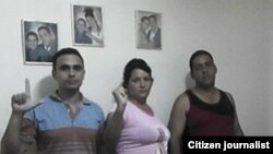 Foto: Cristianosxcuba de izq a der Juan Miguel Acosta Bermúdez, Niurcys Acosta, Raúl González Manso.